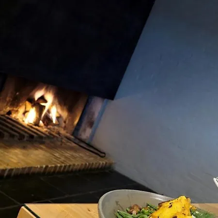 Brogaarden Kursuscenter Bed & Breakfast